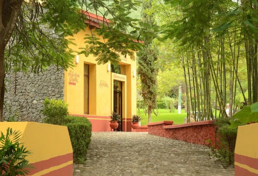 ホテル Misión Concá