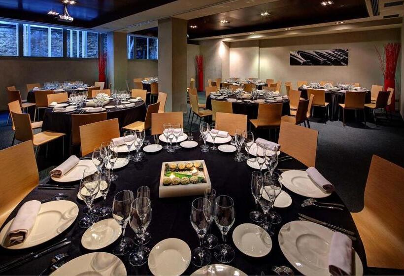 Отель Olivia Plaza