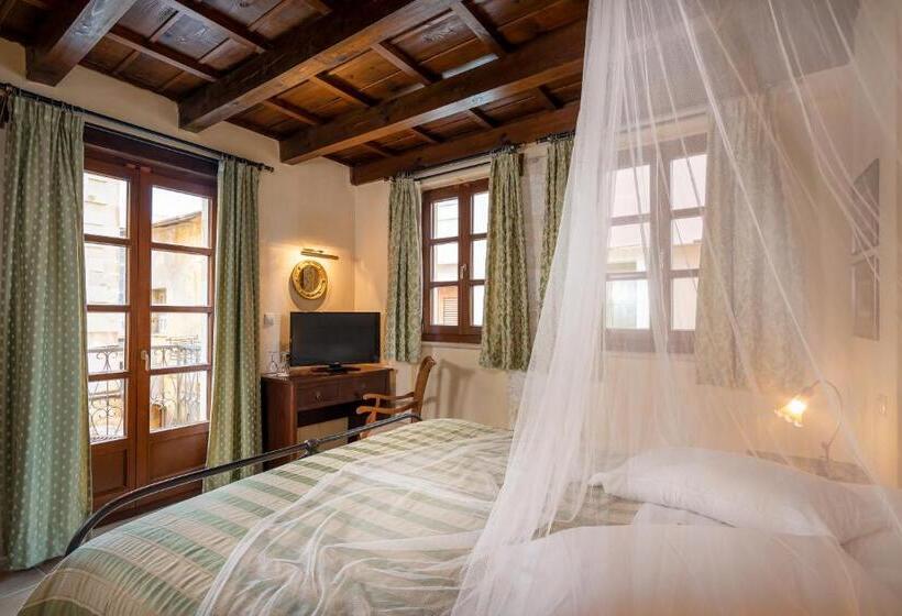 בית מלון כפרי Palazzino Di Corina