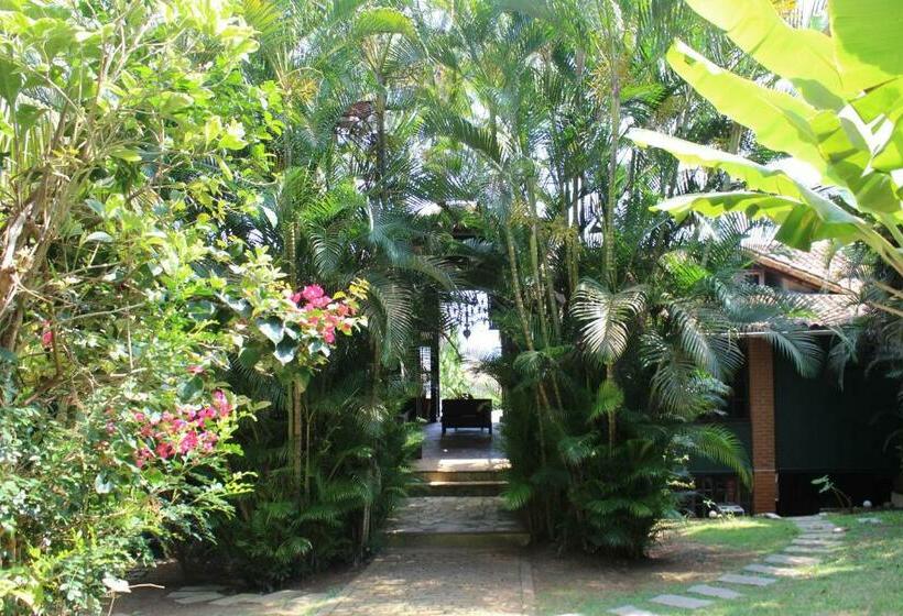 בית מלון כפרי Pousada Afrika