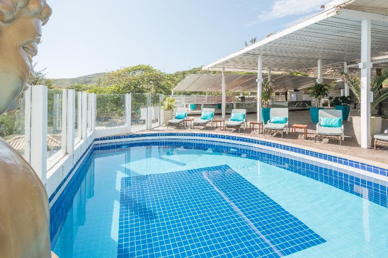 هتل Pousada Brava Club