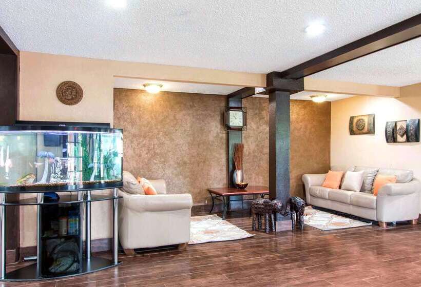 هتل Quality Inn & Suites I 35 Near Frost Bank Center