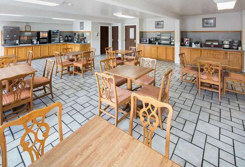 فندق Red Lion Inn & Suites Auburn