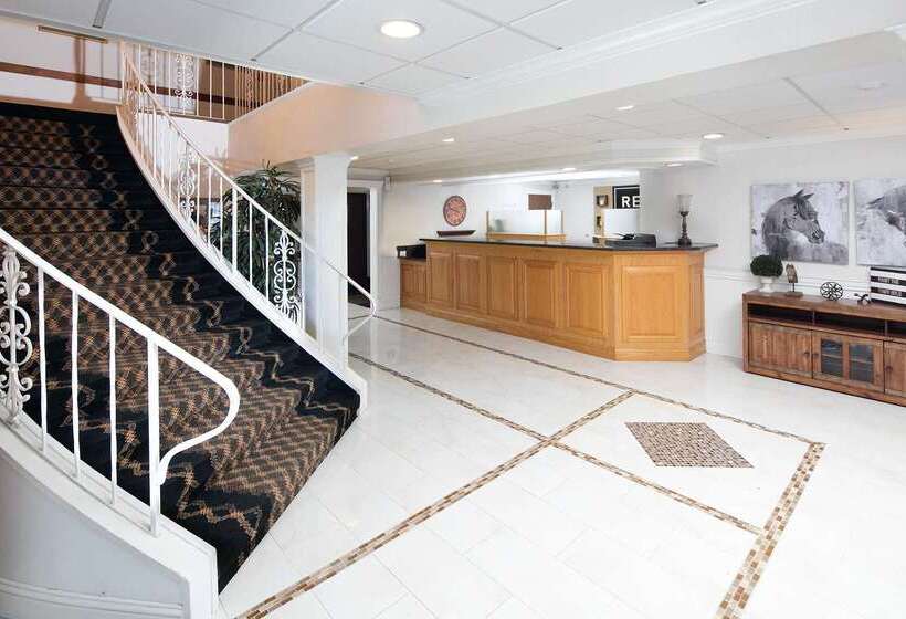 فندق Red Lion Inn & Suites Auburn