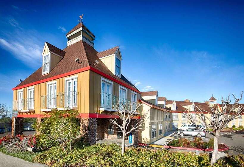 فندق Red Lion Inn & Suites Auburn