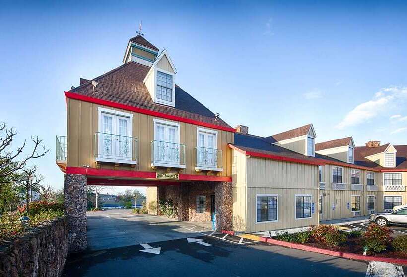 فندق Red Lion Inn & Suites Auburn