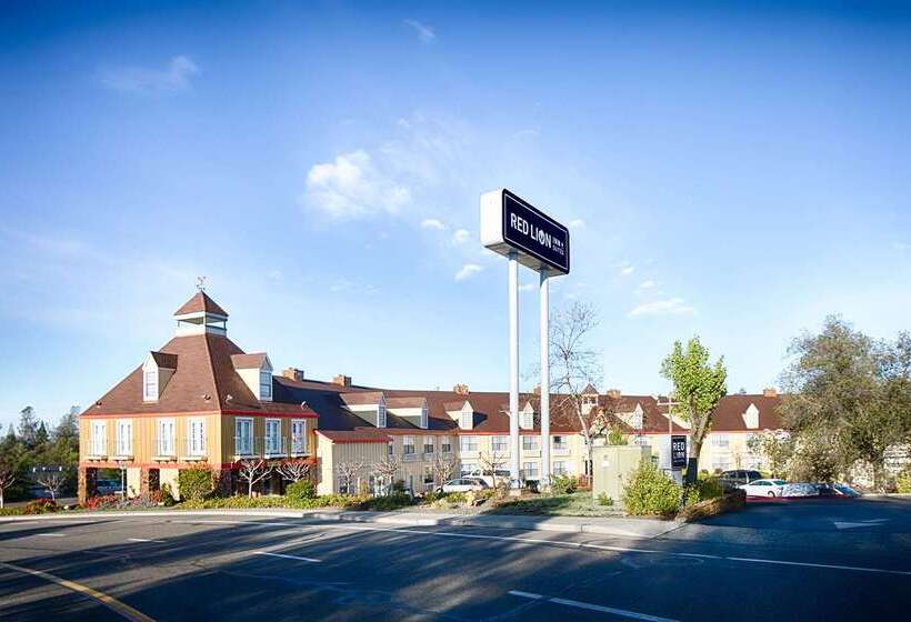 فندق Red Lion Inn & Suites Auburn