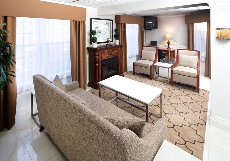 فندق Red Lion Inn & Suites Auburn