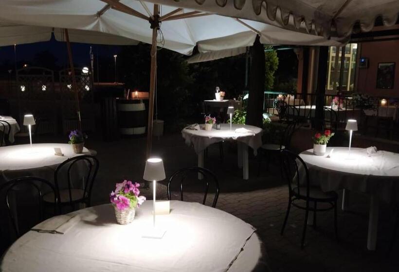 Отель Ristorante Alla Campagna