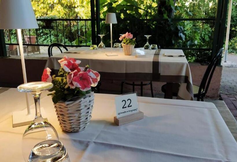 Отель Ristorante Alla Campagna
