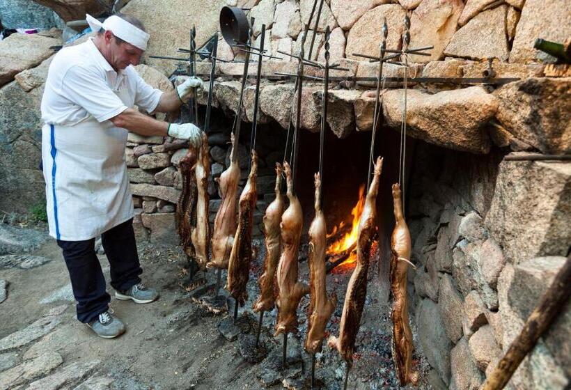 فندق Rocce Sarde