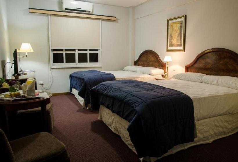 Отель San Nicolas Plaza