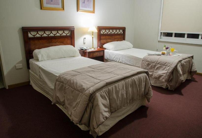 Отель San Nicolas Plaza