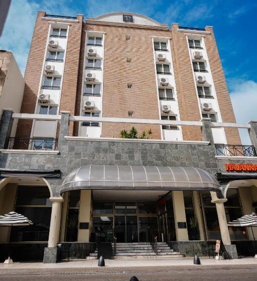 Отель San Nicolas Plaza