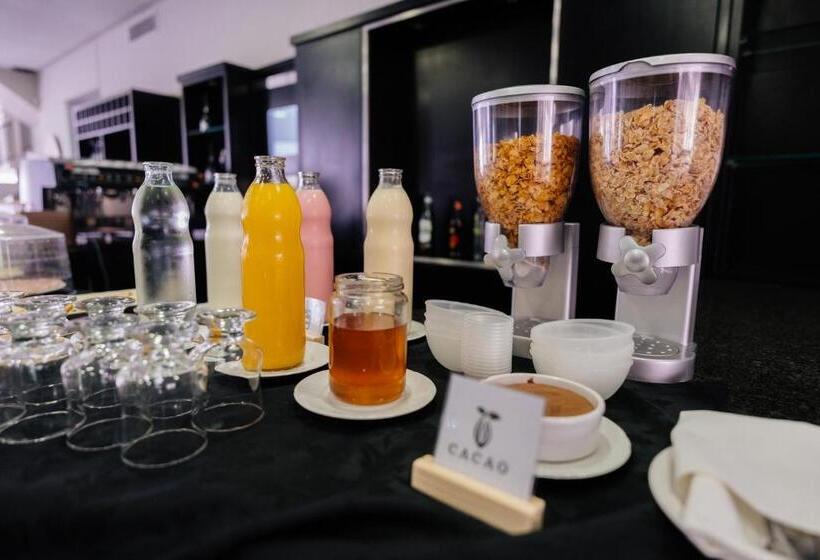 Отель San Nicolas Plaza