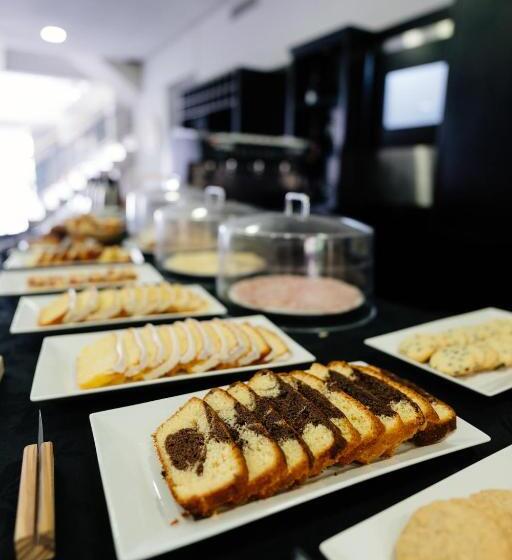 Отель San Nicolas Plaza