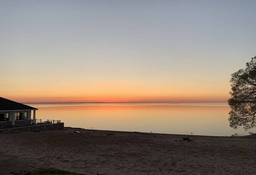 Отель Breakers Resort   Lakeside