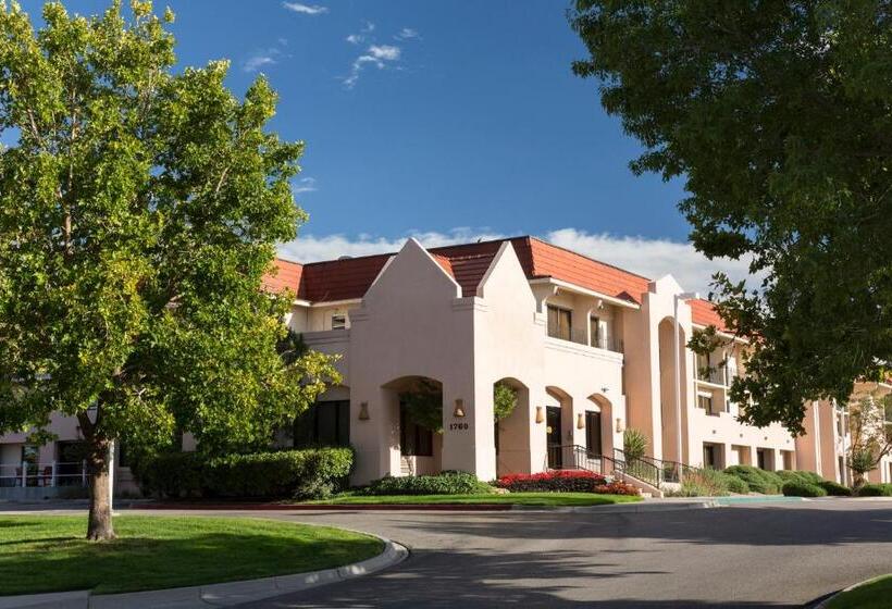 בית מלון כפרי The Querque