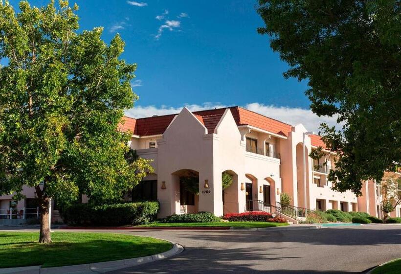 בית מלון כפרי The Querque