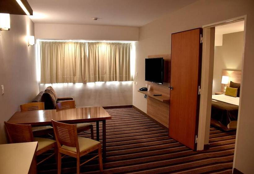 هتل Tower Inn & Suites