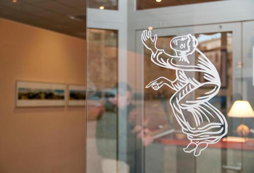 בית מלון כפרי Villa De Ayerbe