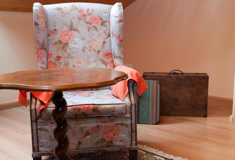 בית מלון כפרי Villa De Ayerbe