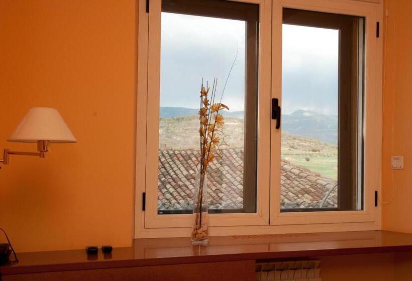 בית מלון כפרי Villa De Ayerbe