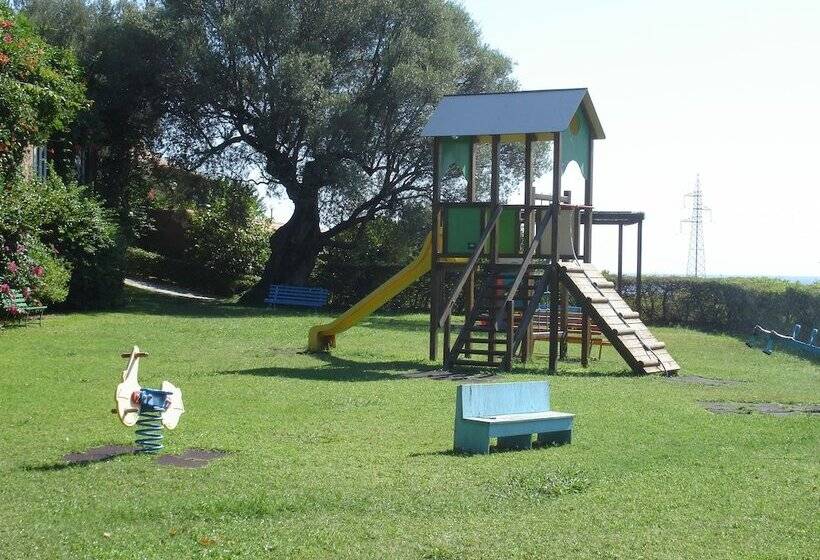 ホテル Villaggio Calaghena