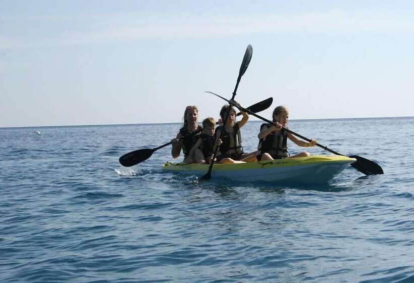 ホテル Villaggio Calaghena