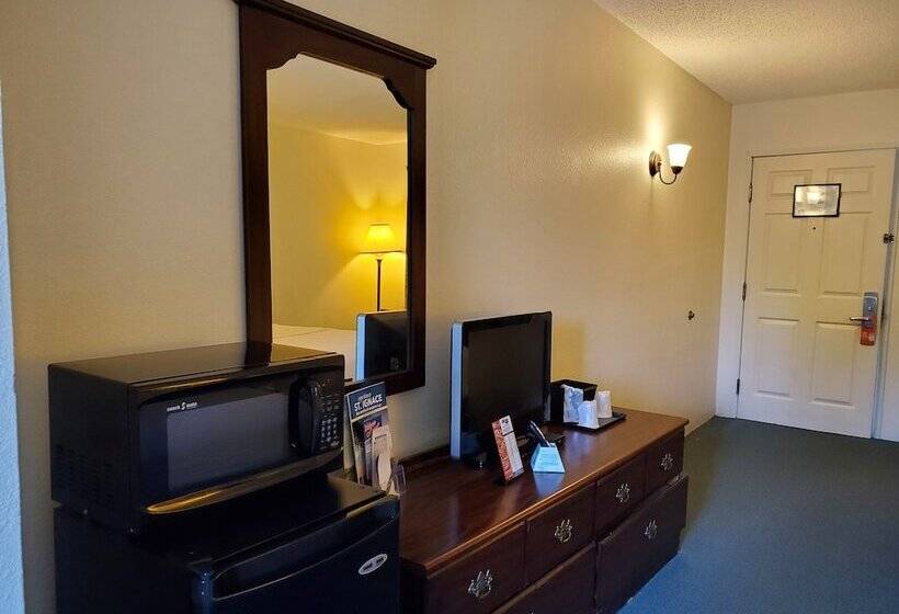 בית מלון כפרי Voyager Inn