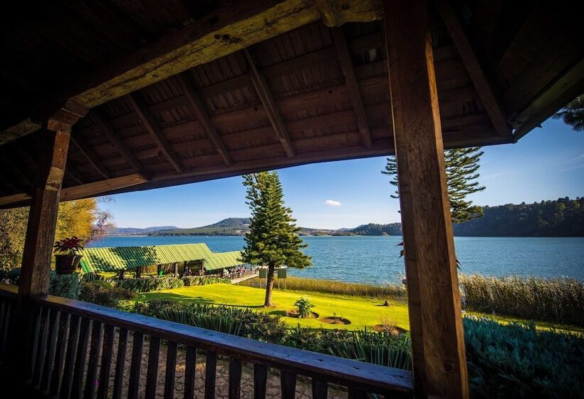 فندق Zirahuen Forest And Resort