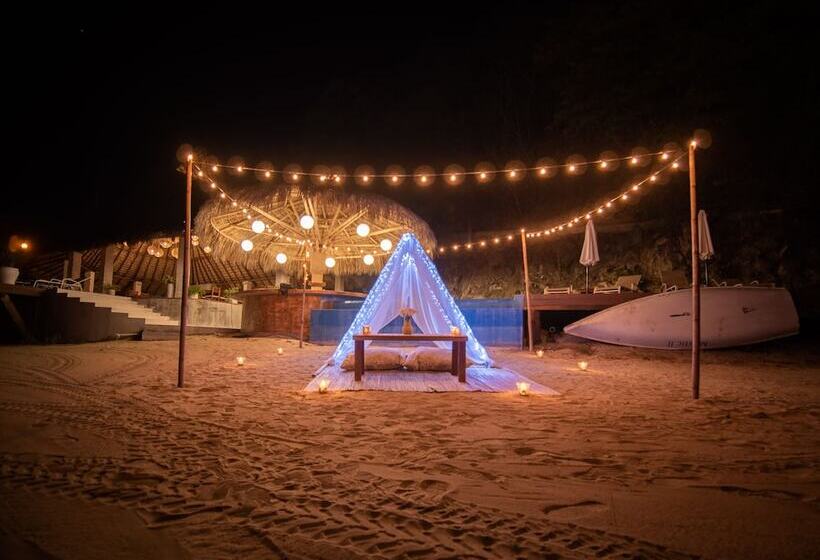 Marina Resort & Beach Club