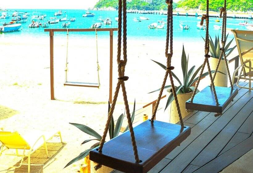 Marina Resort & Beach Club