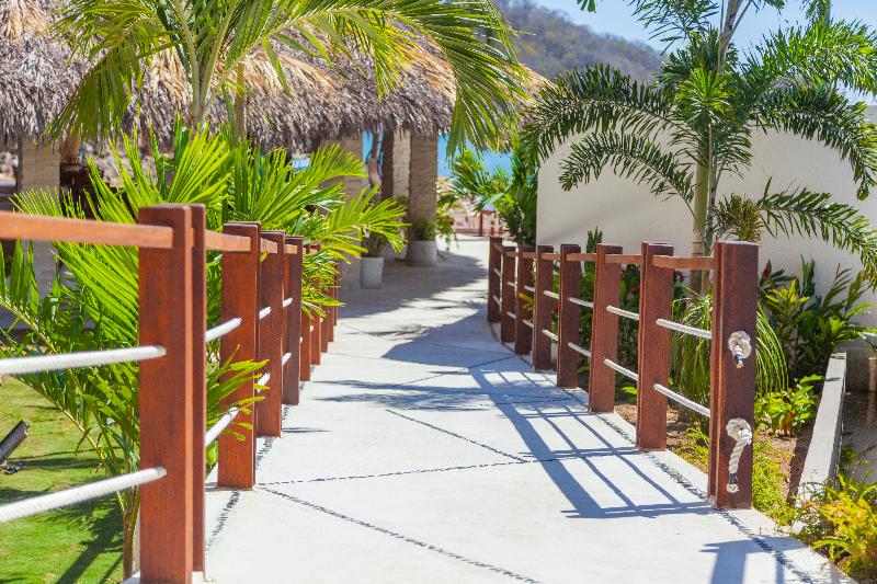 Marina Resort & Beach Club