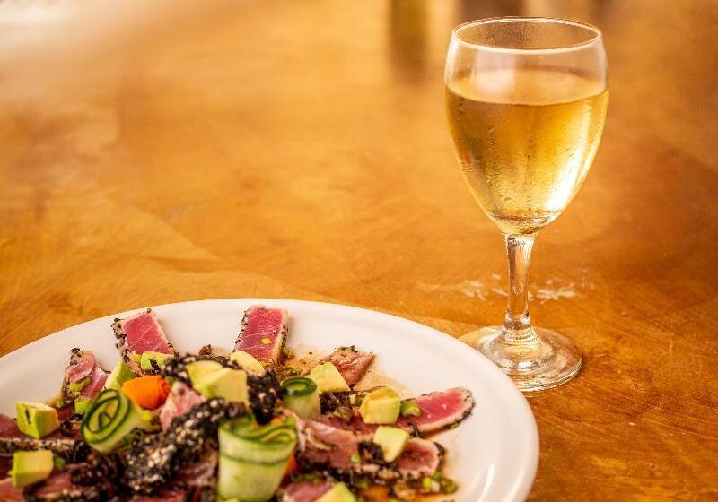 Marina Resort & Beach Club