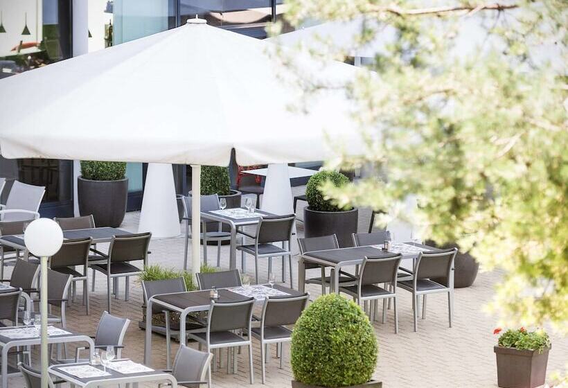 Novotel Suites Geneve Aeroport