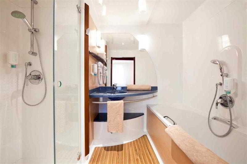 Novotel Suites Geneve Aeroport