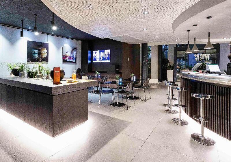 Novotel Suites Geneve Aeroport
