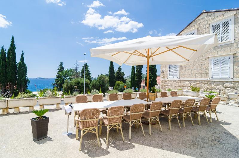 Отель Apartments Villa Silvana