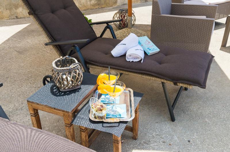 Отель Apartments Villa Silvana