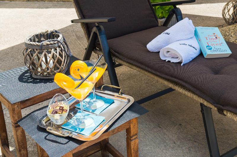 Отель Apartments Villa Silvana