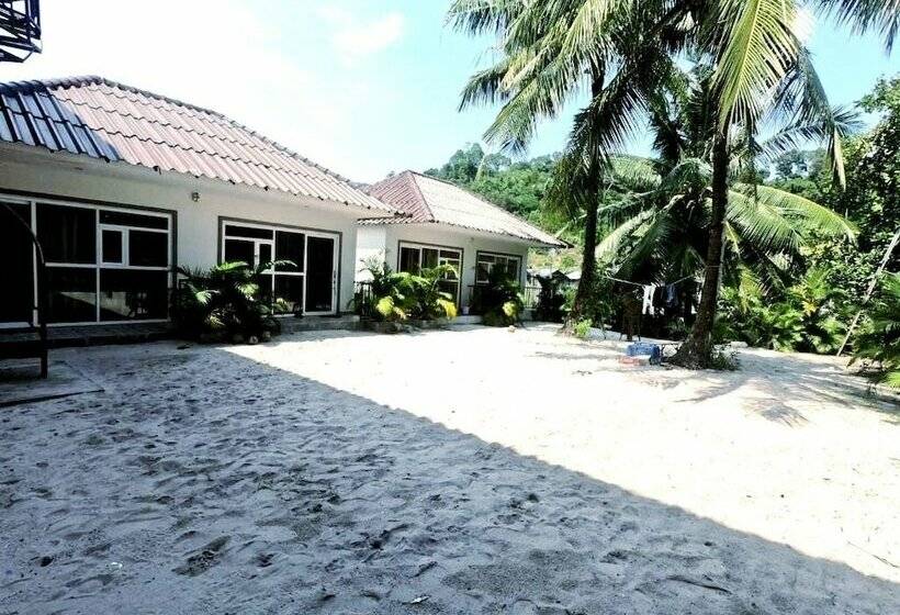 호텔 Beyond Beach Resort