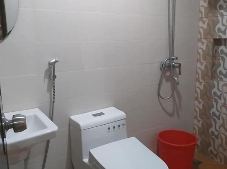 בית מלון כפרי Grand Robertos Inn