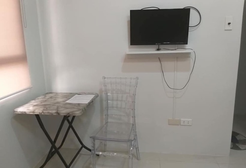 בית מלון כפרי Grand Robertos Inn