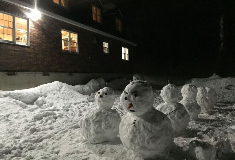 هتل Guest House Bunk