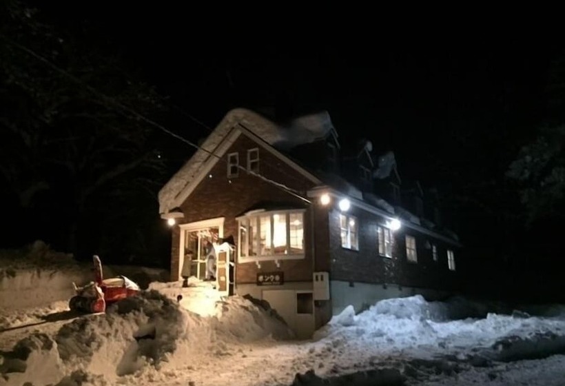 هتل Guest House Bunk