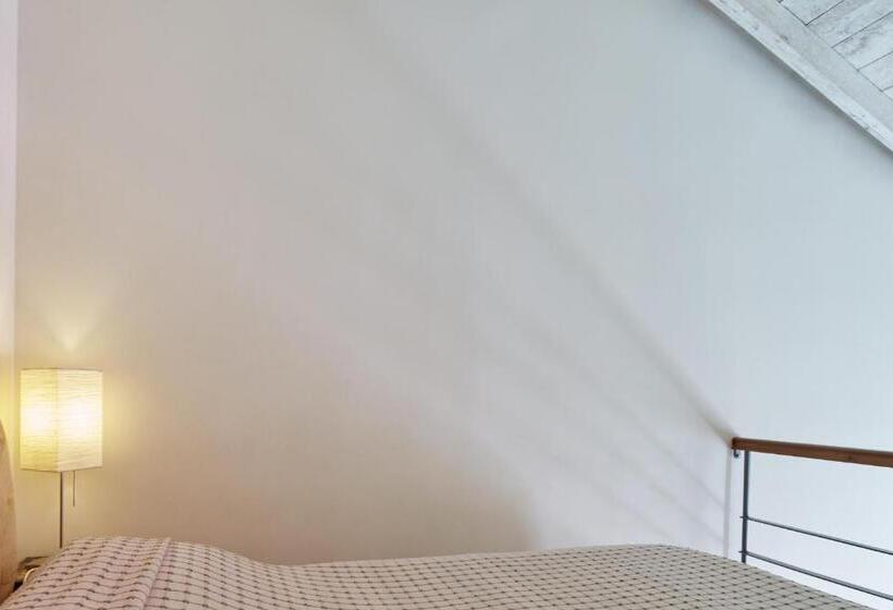 هتل Guesthouse Lila