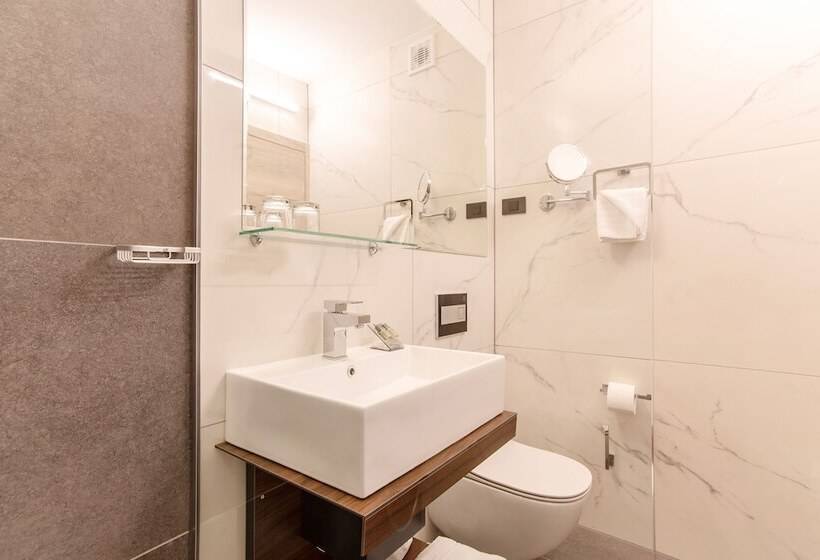 هتل Haliaetum San Simon Resort