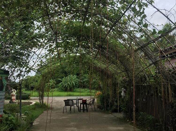 فندق Karuna Resort