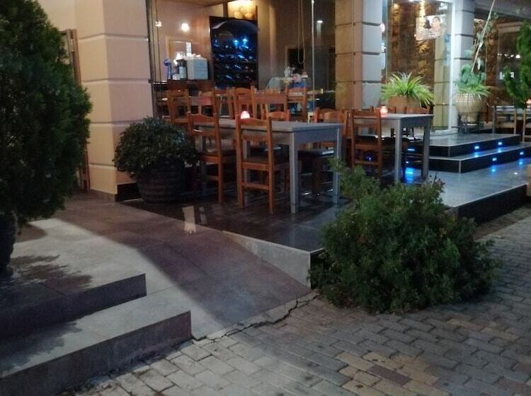 Отель Palataki Residence